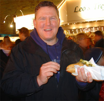 Andy hat ein Würstchen gewonnen